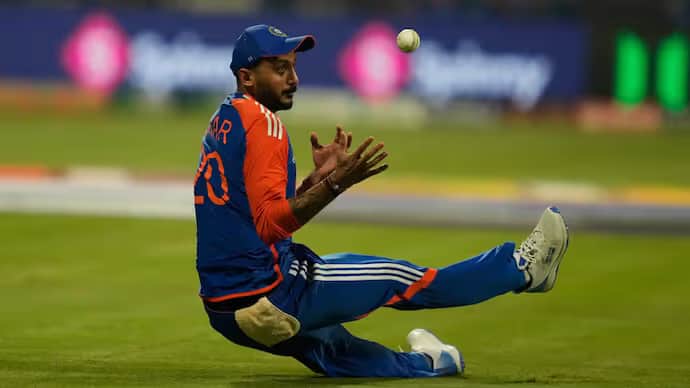 Axar Patel injury.avif